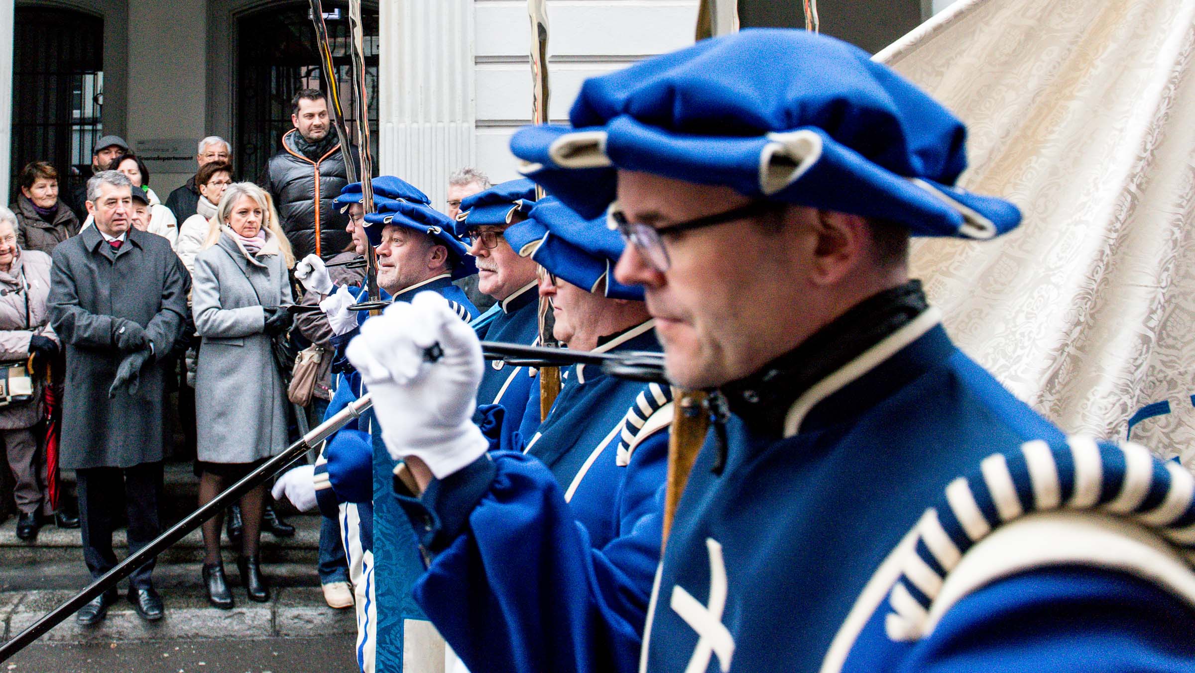 Fasnacht-Lozaern.ch-FritschiVater-Abholung2017-DSC_6791