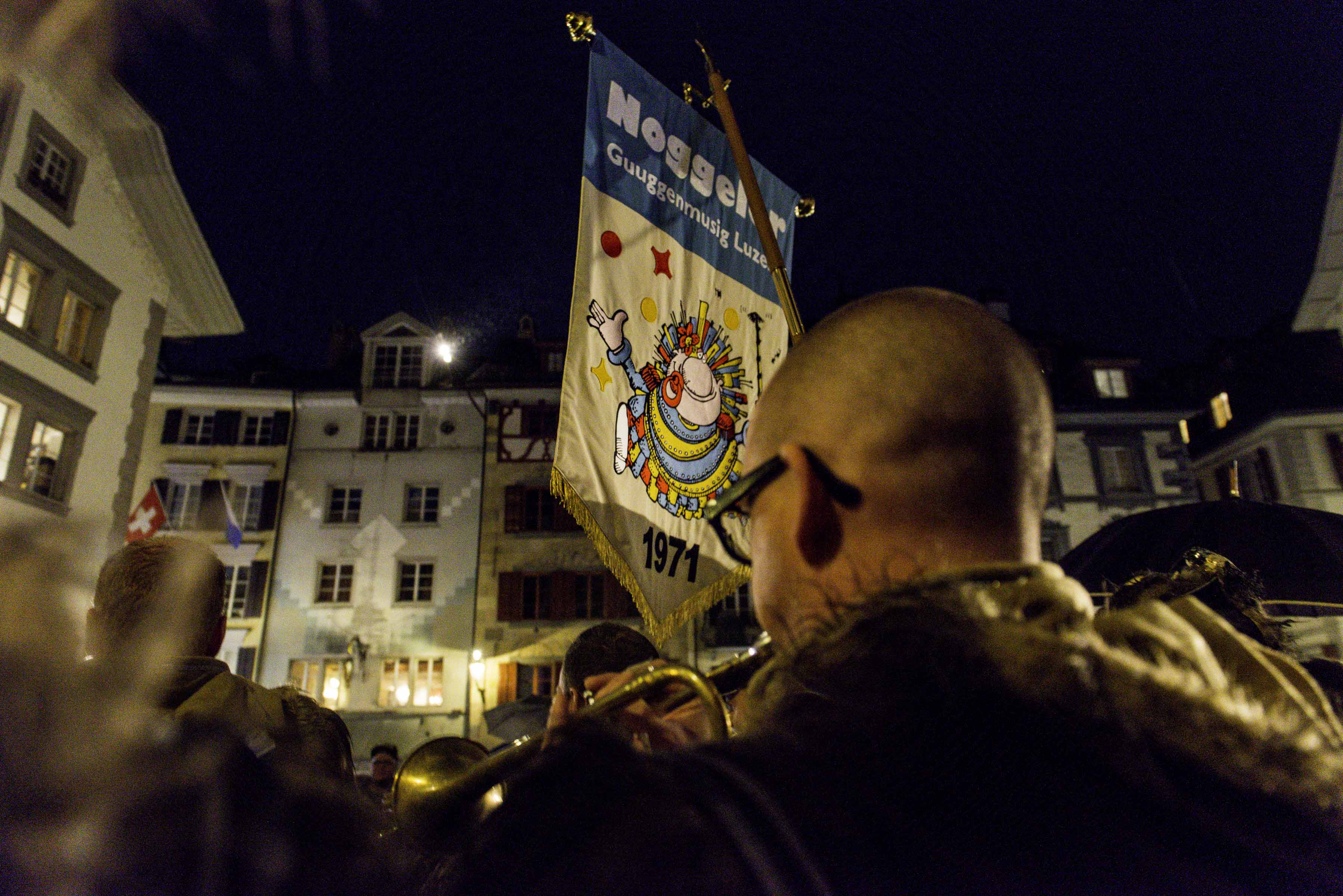 wwwFasnacht-Lozaernch-plaketten-praesentation-2018-8546