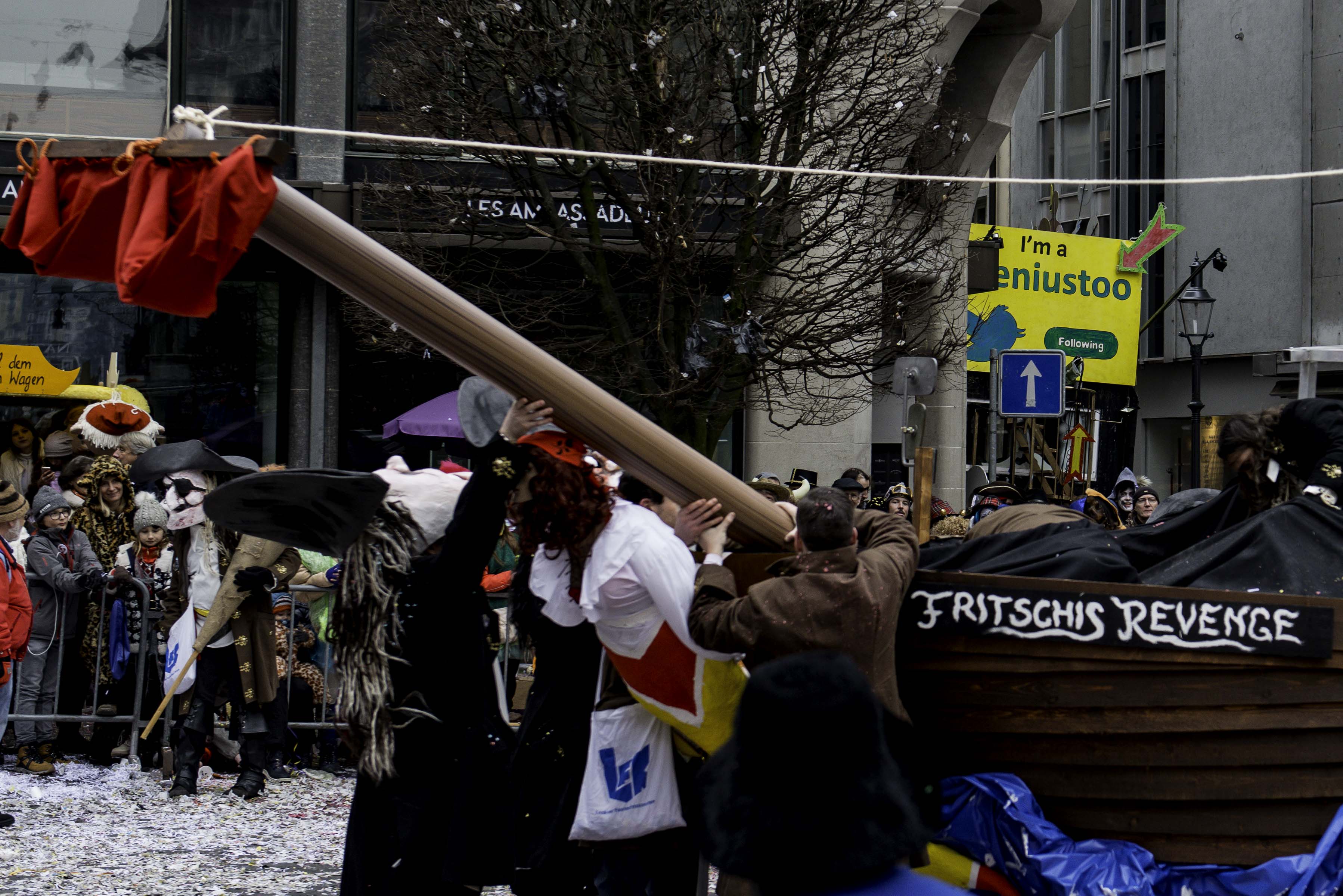 Der lange Umzugswagen 