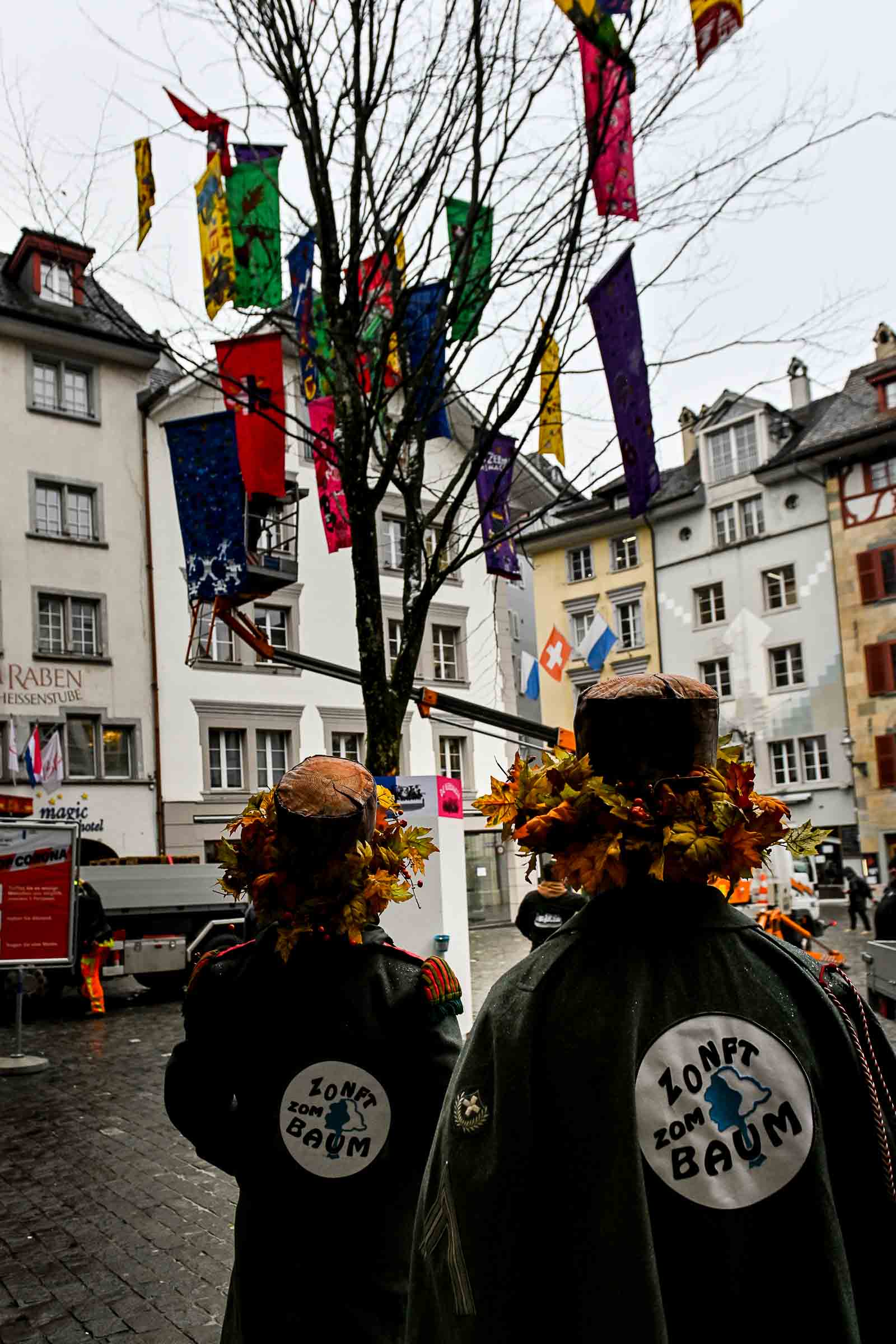 DSC_4049-wwwfasnachtlozaernch-fasnacht2021-guggerbaumstellen--